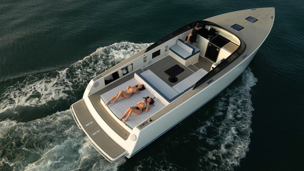 Van Dutch 40 — Imperial Yachting